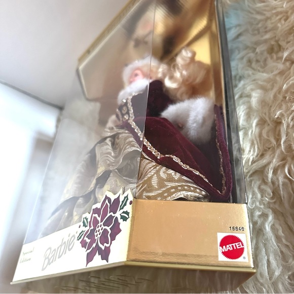 Vintage New In Box 1996 Happy Holiday Barbie Special Edition - Picture 3 of 12